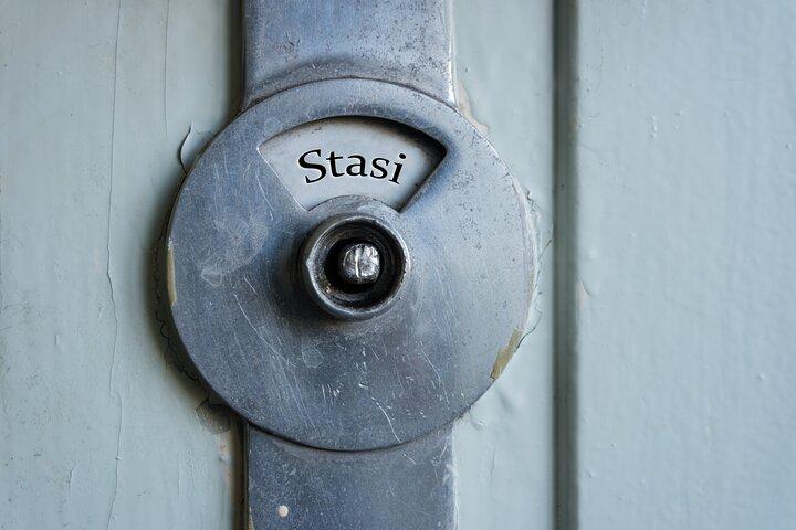 Museo de la Stasi Historia de la RDA Tour privado sin colas Berlín