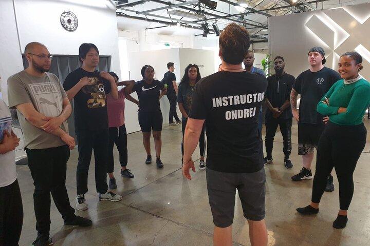 Clase de autodefensa en Koh Samui