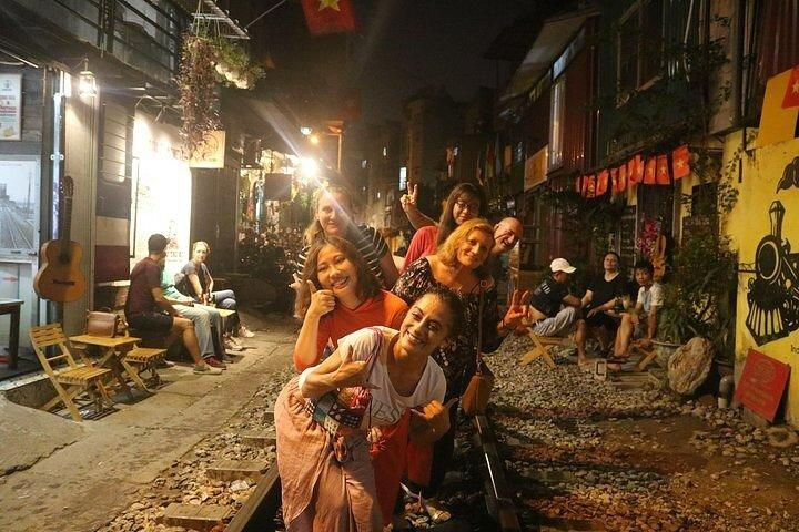 Passeio gastronômico a pé em Hanói e Train Street