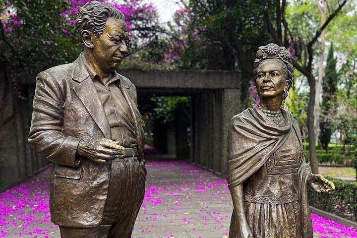 Private Tour to Frida Khalo Museum / Xochimilco / Anahuacalli
