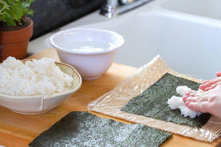 アトランタの地元ワインバーで寿司作り体験