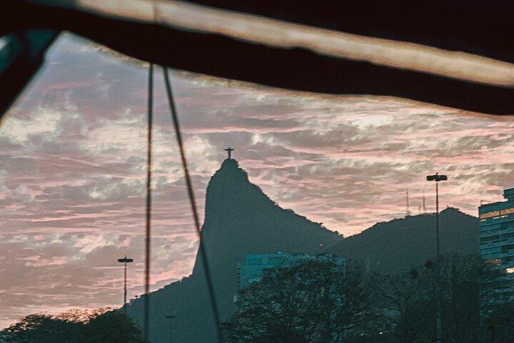 Passeio de veleiro Brunch & Sunset com Capirinha no Rio