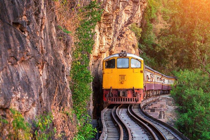 Da excursão histórica de um dia em Bangkok ao rio Kwai
