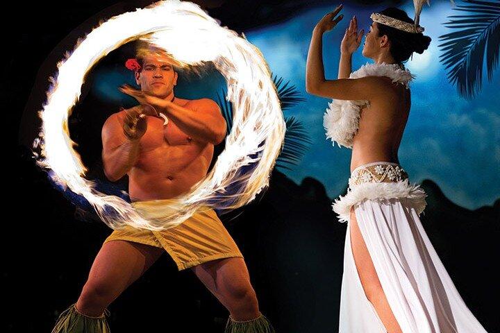 Waikiki Starlight Luau en el Gran Césped-Hilton Hawaiian Village