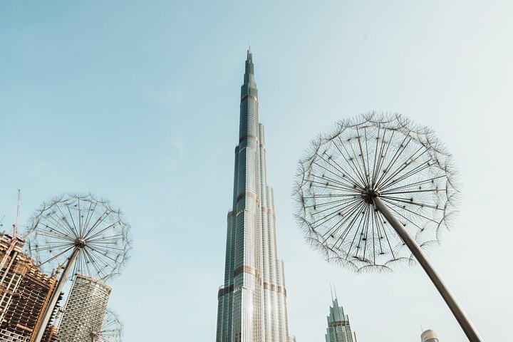 Disfrute del almuerzo o la cena en Burj Khalifa con entradas