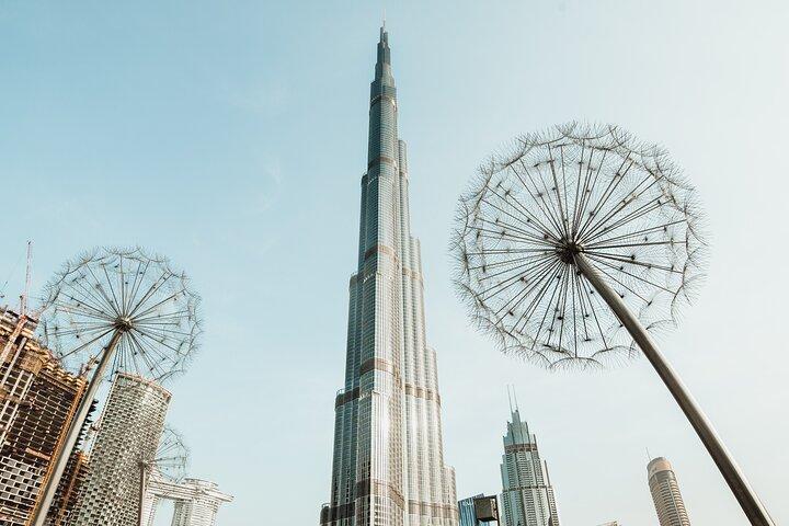 Genießen Sie Burj Khalifa mit einem 3-Gänge-Menü im Burj Club