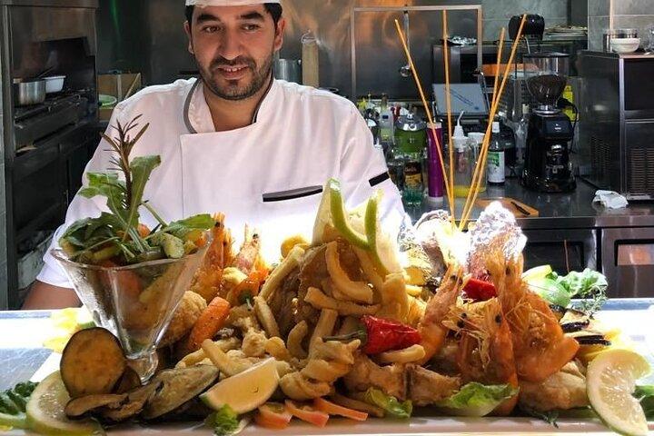 Experiência de jantar em restaurante marroquino com transfer