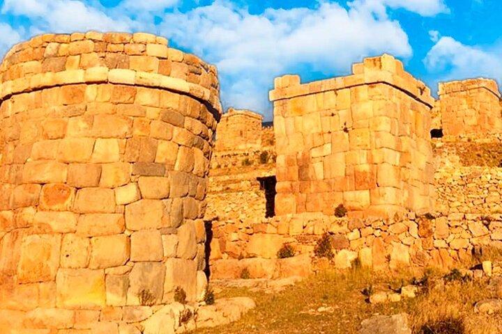 Rota Aymara: Tour de 1 dia em Puno: Inca Uyo, Aramu Muru, Molloco