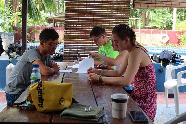 Curso de aguas abiertas en Koh Samui