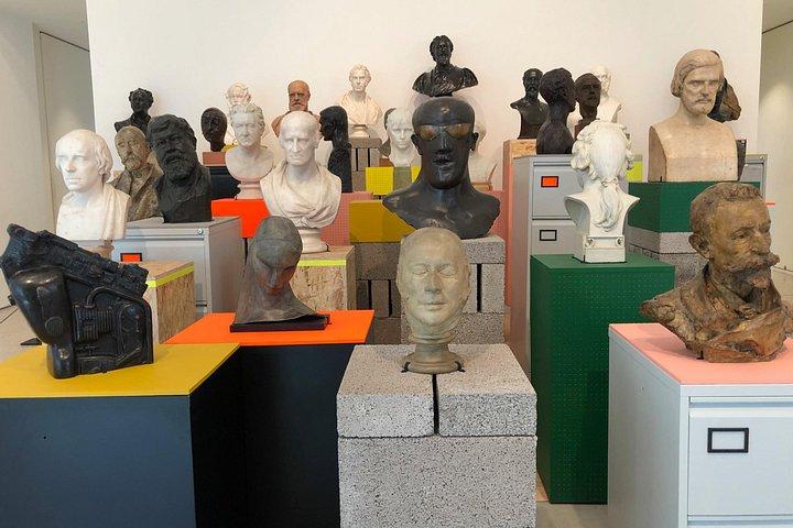 美術史家とロンドン・メイフェアのプライベートアートギャラリー