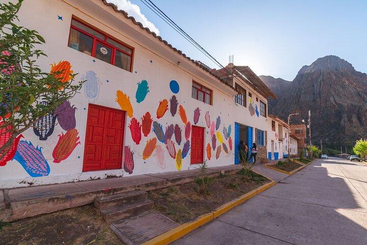 Visite d'une demi-journée à la forteresse d'Ollantaytambo et à la ville de Pachar