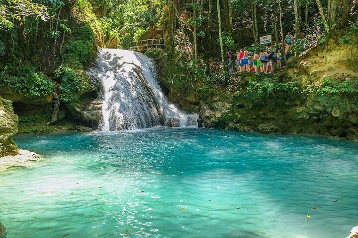 Visite d'une demi-journée aux jardins de Konoko et au Blue Hole Ocho Rios
