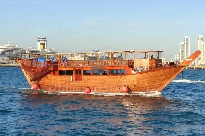 Dhow Cruise bij Marina met diner