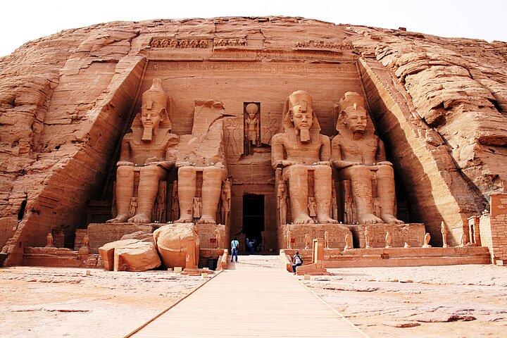 Heldagstur Abu Simbel från Aswan