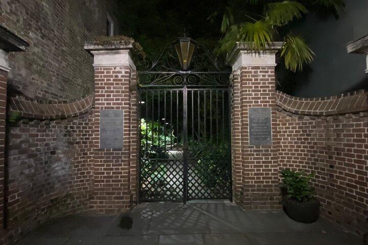 ¡Reales apariciones de Charleston! (Tour de fantasmas en grupos pequeños)