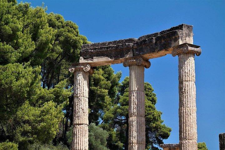 古代オリンピア＆古代コリントスプライベートラグジュアリーツアーアテネ発