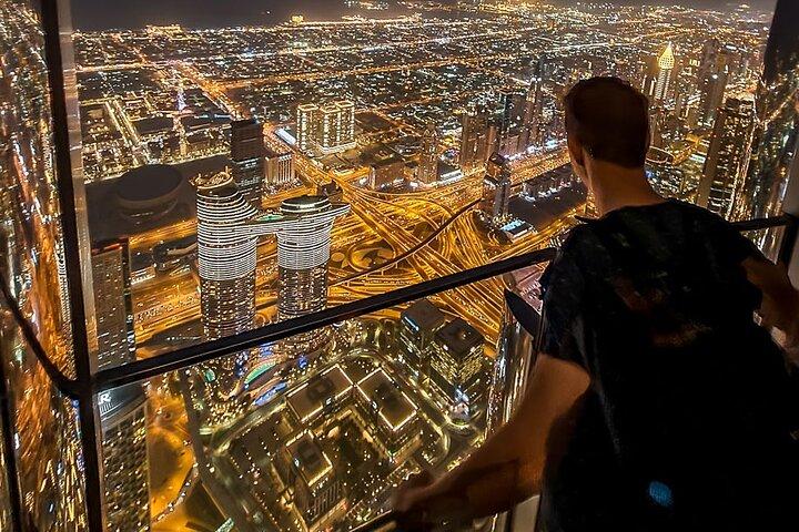 Tour al Burj Khalifa con almuerzo o cena y entradas Disfruta con nosotros