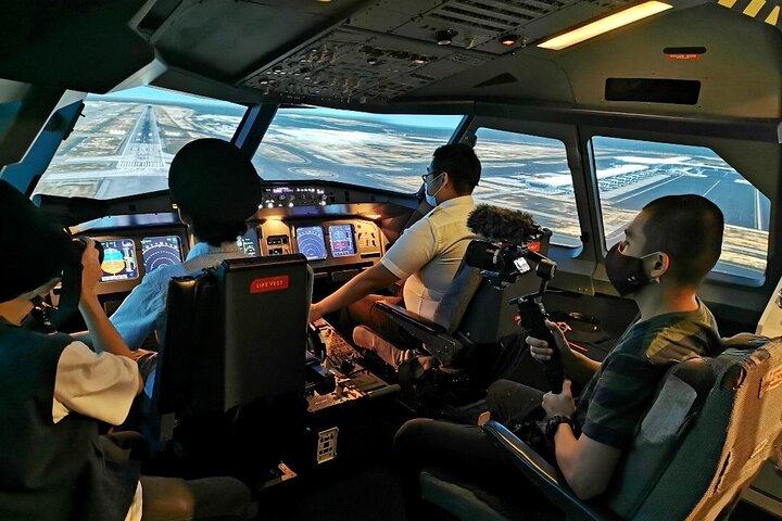 クアラルンプールからの FAA レベル 3 フライト シミュレーター体験
