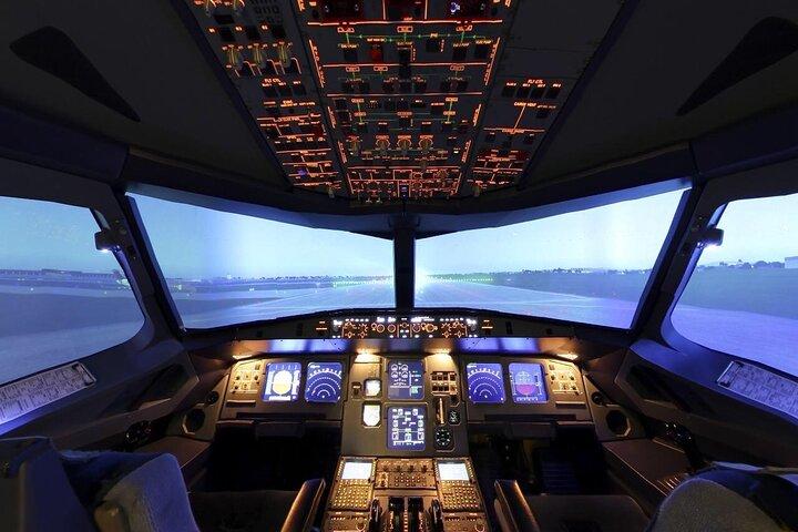 クアラルンプールからの FAA レベル 3 フライト シミュレーター体験