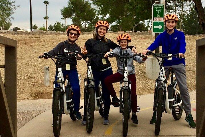 Hole i Rock & Tempe Lake E-cykel tur - 2 timer