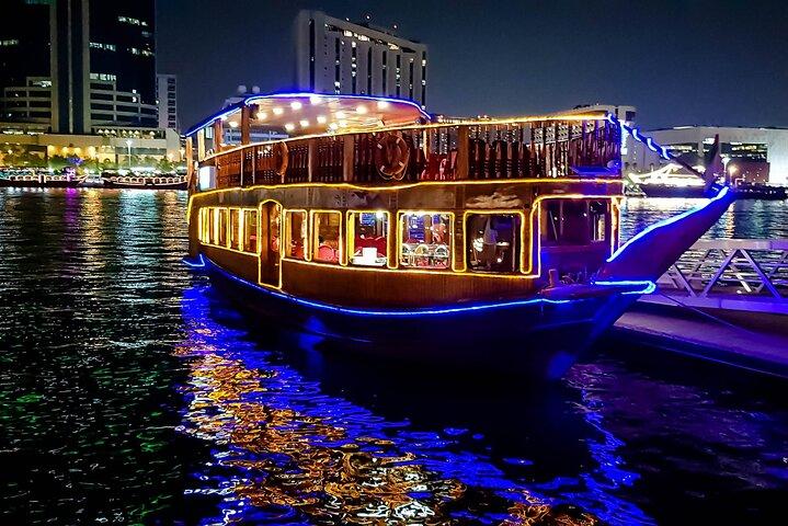 Excursion d'une journée complète à Dubaï avec Dhow Cruise Dinner Marina