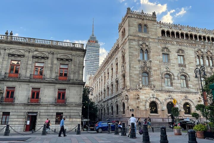 Walking Tour in Mexico City for Exploring their Cultural Heritage