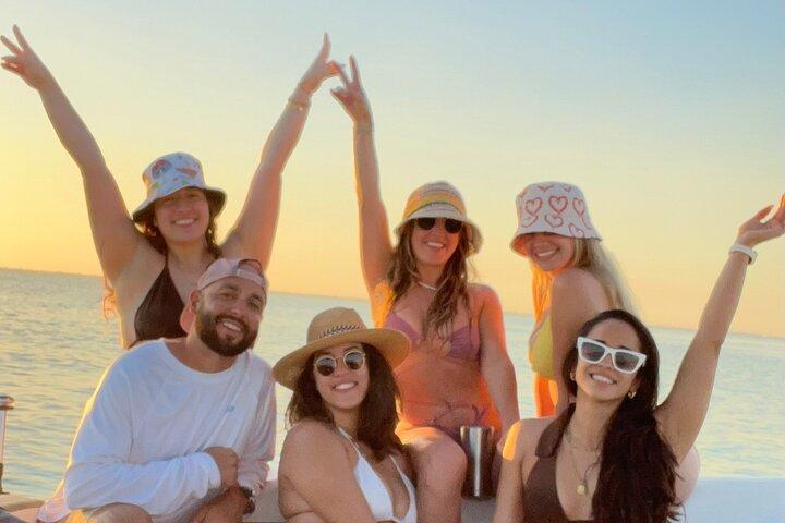 Miami Private Sunset Cruise mit dem Cleat mit Champagner