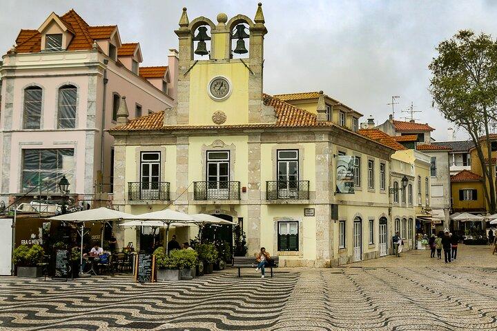 Easy Sintra and Lisbon Sightseeing Tour with Private Guide