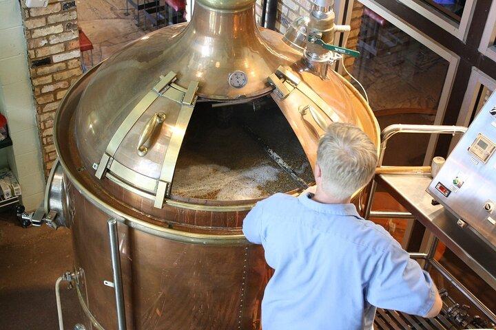 プラハからクトナーホラへのプライベート城と醸造所の日帰り旅行