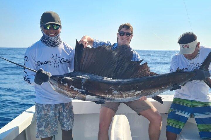 Experiencia Privada de Medio Día de Pesca en Puerto Morelos
