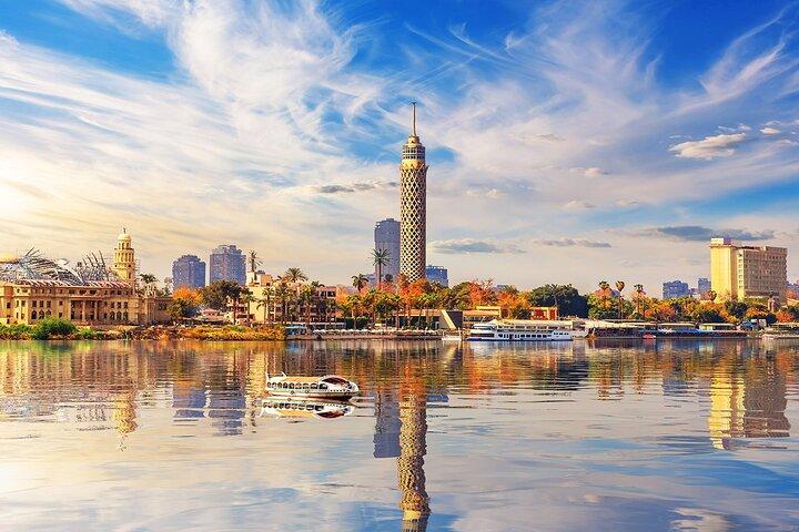 Tour nocturno guiado de 5 horas en El Cairo