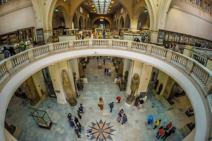 Privat rundtur i egyptiska museet, islamiska Kairo och kristna koptiska