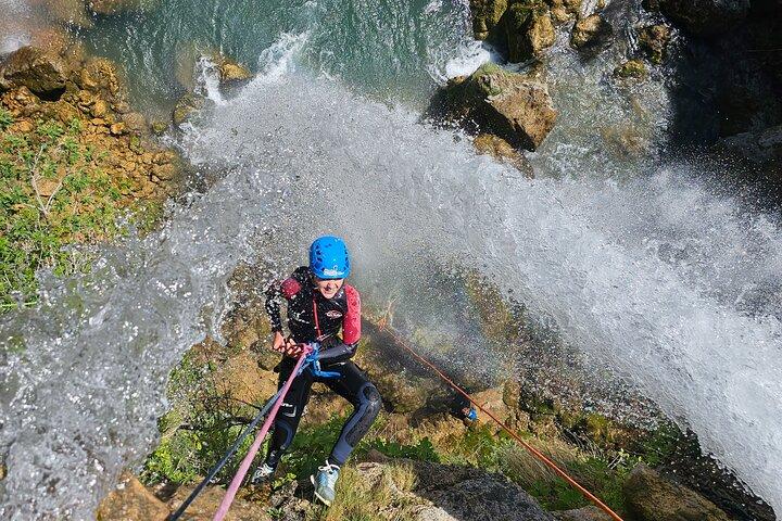 Canyoningoplevelse i Barranco del Gorgo de la Escalera