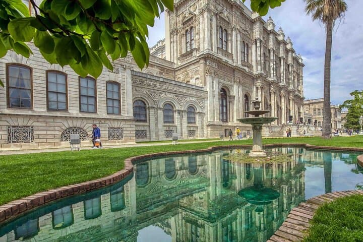 Istanbul Dolmabahce Palace Tour with Bosphorus Cruise with Guide
