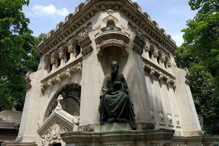 Quest Experience i Bellu Cemetery Bukarest