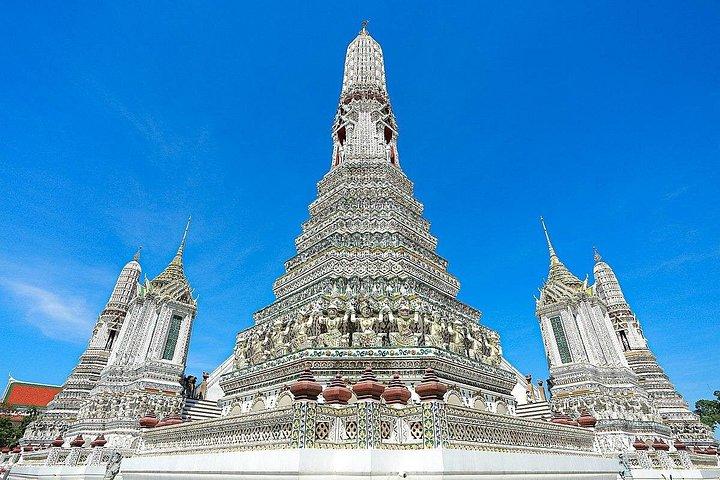 バンコク必見の寺院、グランドパレス、運河ツアーすべて込み