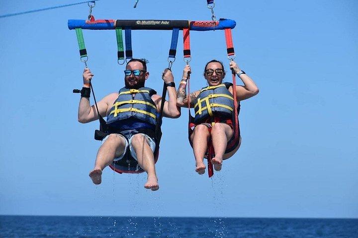 オアフ島発ハワイ島ワイキキパラセーリング