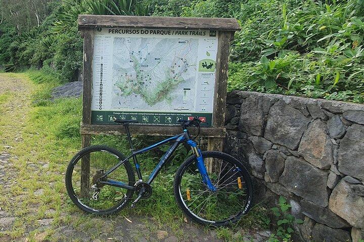 Viaja sobre dos ruedas por la Serra Malagueta