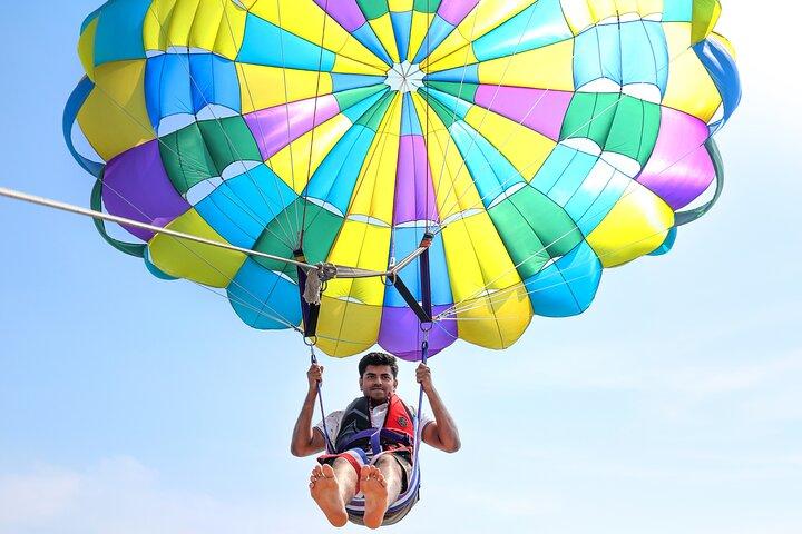 Dubai: Parasailing Avventura sulla spiaggia
