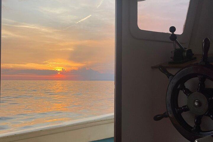 Sorrent Coast Sunset Boat Tour: Små grupper, svømning og middag