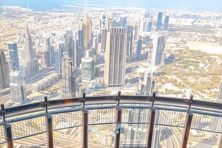 Billets Burj Khalifa : vues de Dubaï et déjeuner ou dîner