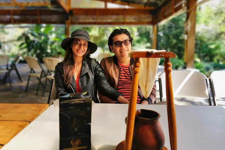Ruta de las Flores y Café: Tour Privado por los Pueblos Vivos