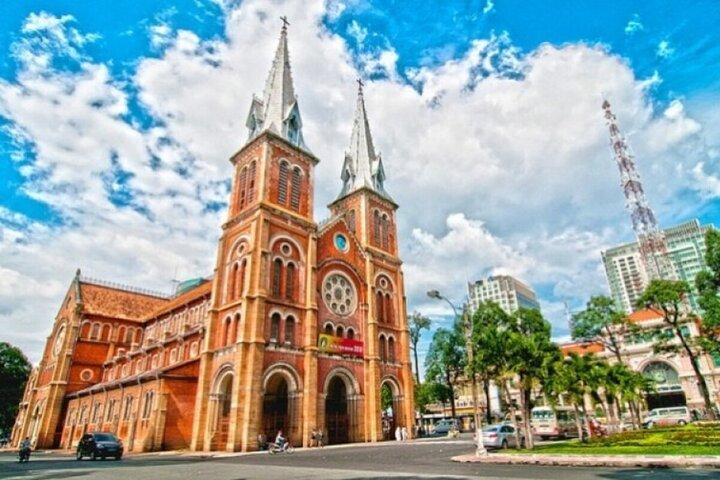 Experiência de meio dia de passeio guiado pelo centro da cidade de Ho Chi Minh