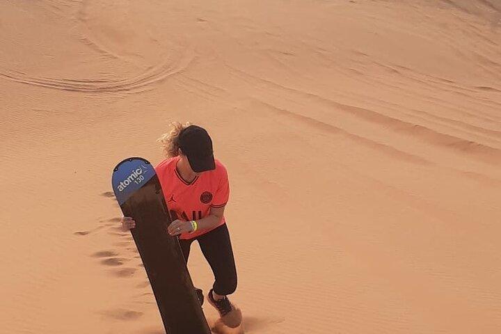 Privat Morgon Ökensafari med Camel Ride Falcon Foton