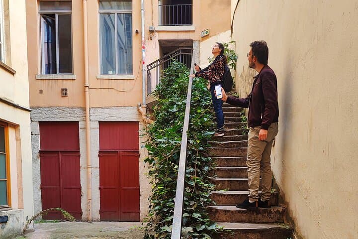 Access to a Self-Guided Tour to Traboules de Lyon: Croix-Rousse