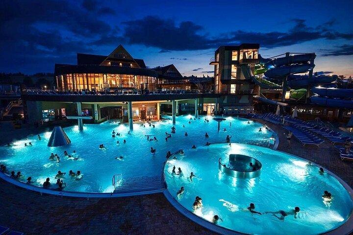 Cracovia: Tour de Zakopane, Termas, Teleférico y recogida en el hotel
