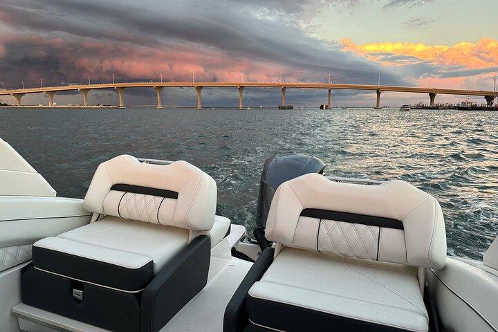 Premiere Private Sunset Cruise mit Lichtern der Skyway Bridge
