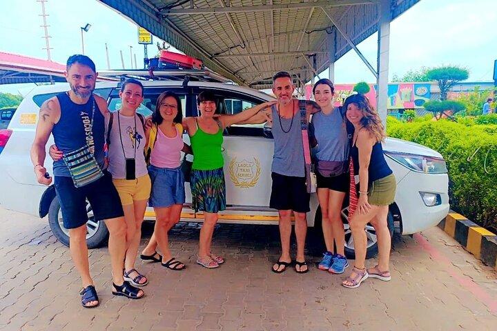 Tour dei punti salienti della città di Jaipur in auto AC con prelievo dall'hotel