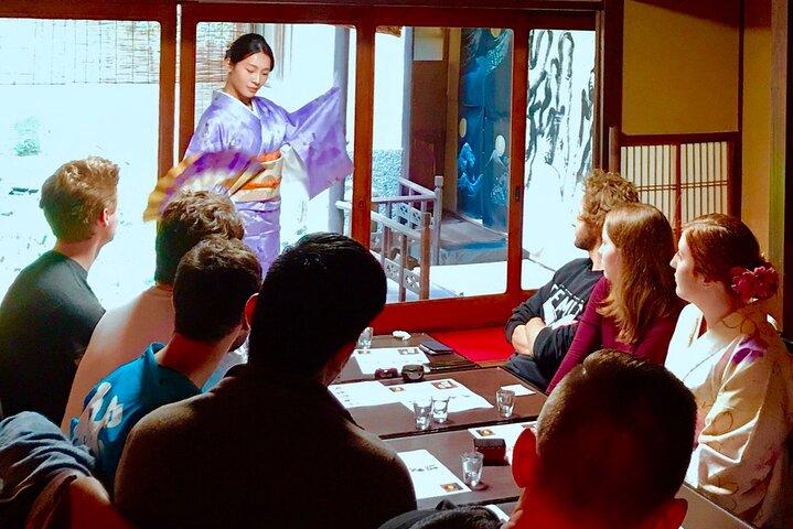 京都武家屋敷でのプライベート茶道と利き酒