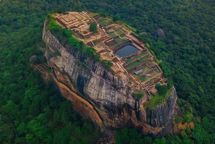Ganztagestour nach Sigiriya und Dambulla ab Colombo